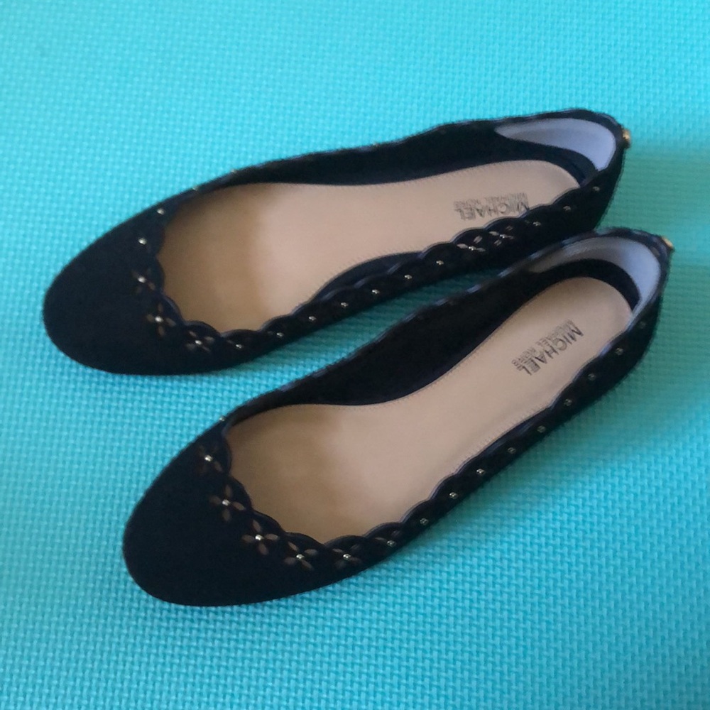 Michael Kors Shoe - Picture 2 of 8